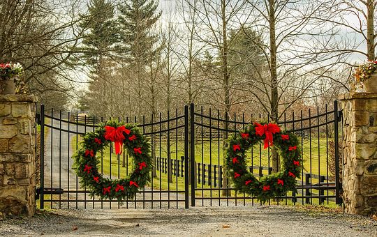 christmas-wreath-573855_150.jpg