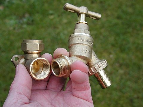plumbing-1002152_150.jpg