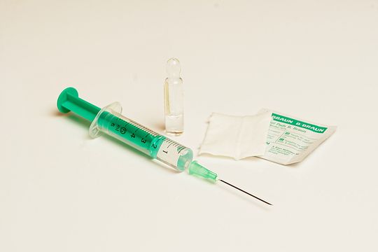 syringe-866543_150.jpg